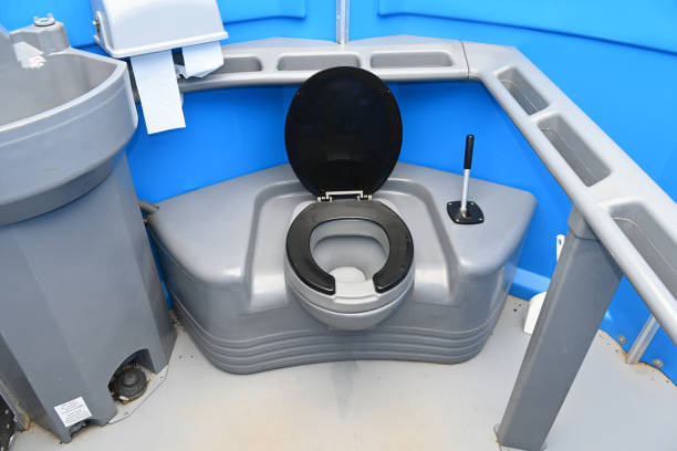 Best Porta potty rental near me  in Ojus, FL